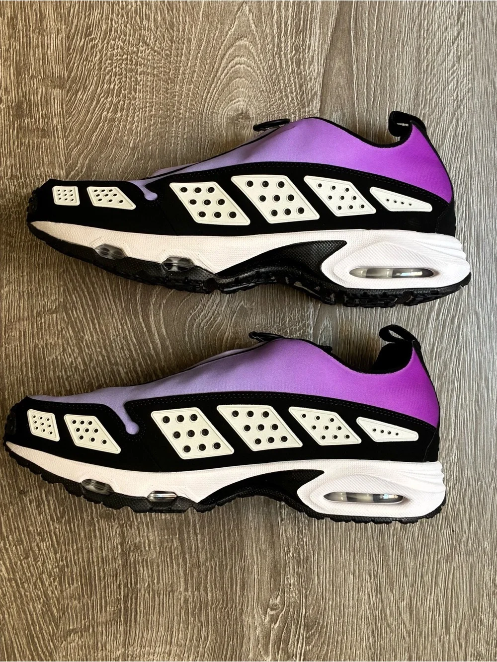 Nike Air Max SNDR Purple Black Men’s 11 Women’s 12.5 Y2K